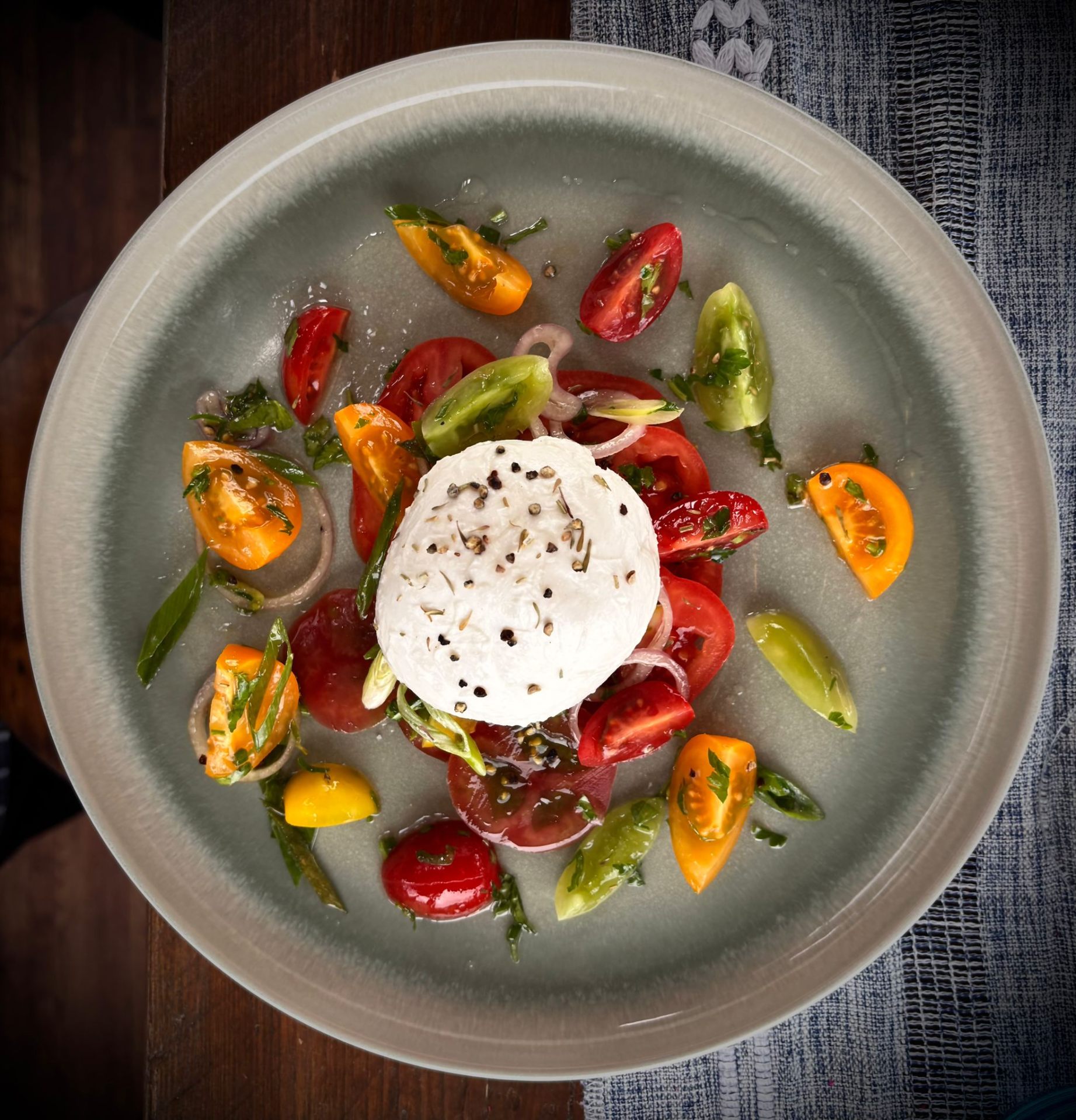 Burrata, tomates anciennes